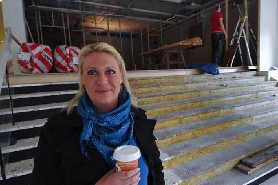 Här tar ett nytt kafé form i Gallerian i Hässleholm. Jenny Nilsson menar att lågkonjunkturen är guld värd för kafé- och restaurangbranschen.