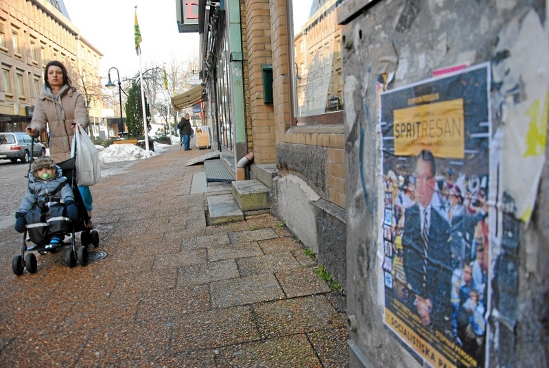 Spridd på stan sitter affischen. Här på gågatedelen av Frykholmsgatan. FOTO: CARL-JOHAN BAULER