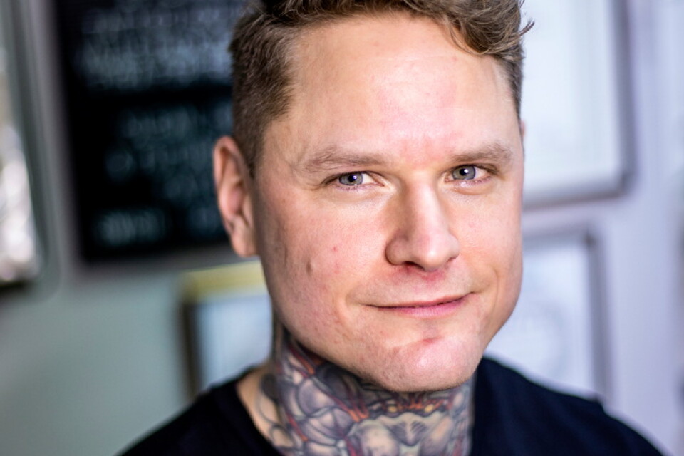 Thomas Rosén drev en egen tatueringsstudio i Malmö i nästan tio år, men arbetar nu i Stockholm.
