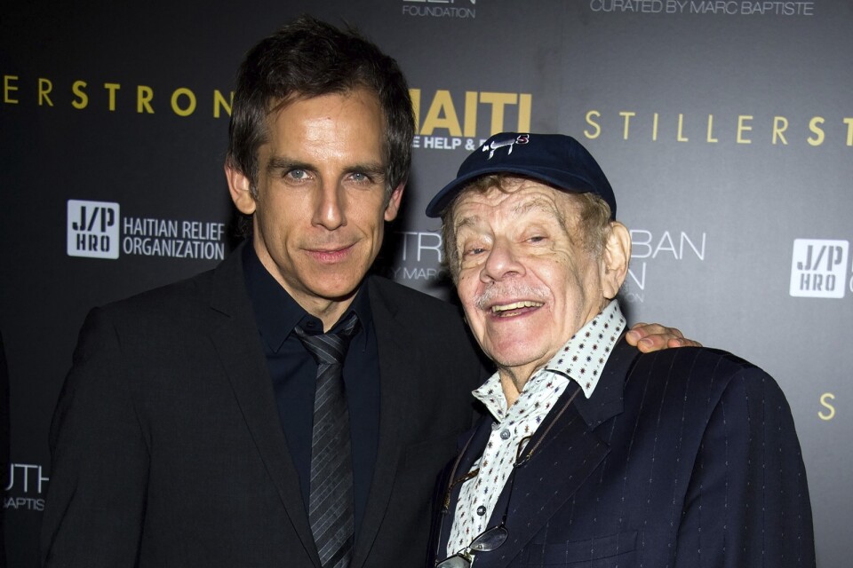 Jerry Stiller blev 92 år gammal. Här tillsammans med sonen, skådespelaren Ben Stiller.