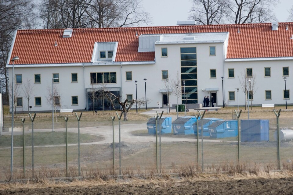 Nu rapporteras Yaras livstidsdömda mördare återigen för misskötsamhet på Hinsebergsanstalten.