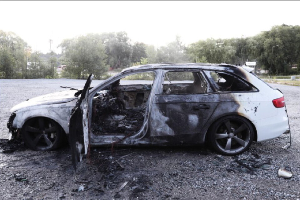 Den vita Audin som användes vid mordet på Adriana i Botkyrka hittades uppbränd vid en badplats i Sollentuna. Arkivbild.
