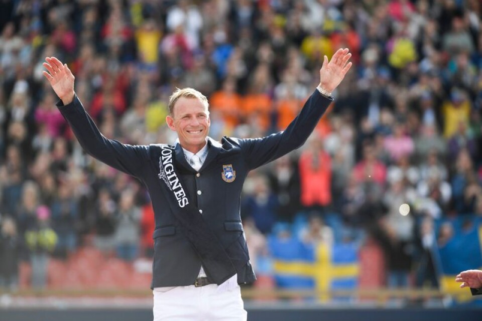 Österlens ridklubbs Peder Fredricson vann EM-guld i Göteborg i somras tillsammans med All In. På Ryttargalan prisades ekipaget ordentligt.