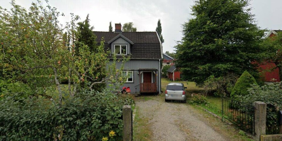 32-åring ny ägare till villa från 1923 i Vislanda – 750 000 kronor blev priset