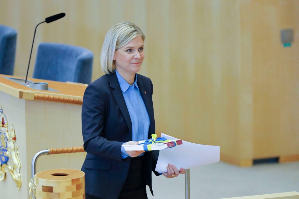 I december 2013 utlovade dåvarande finansministerkandidaten Magdalena Andersson (S) att om S vann valet skulle en ny järnväg Göteborg-Borås stå klar senast år 2030.