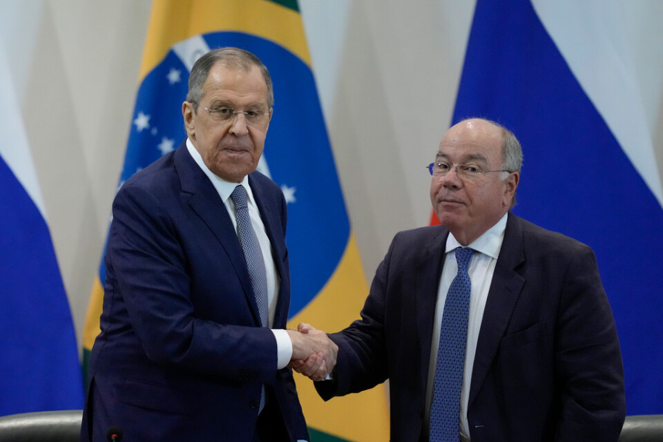 Rysslands utrikesminister Sergej Lavrov och hans brasilianske kollega Mauro Vieira.