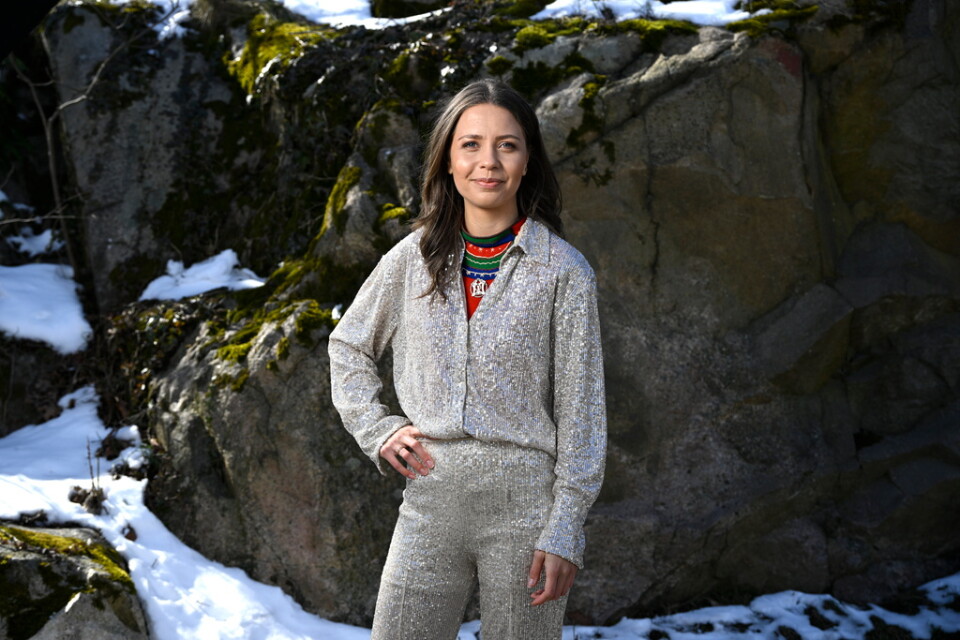 Natalie Carrion är svensk kommentator för Sámi Grand Prix tillsammans med kollegan William Stenvall Zetterström.