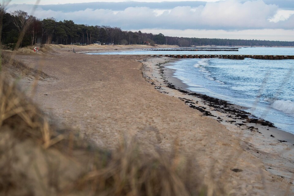 Stranden öster om Ystad saltsjöbad har klarat sig bra – tack vare strandfodringen.