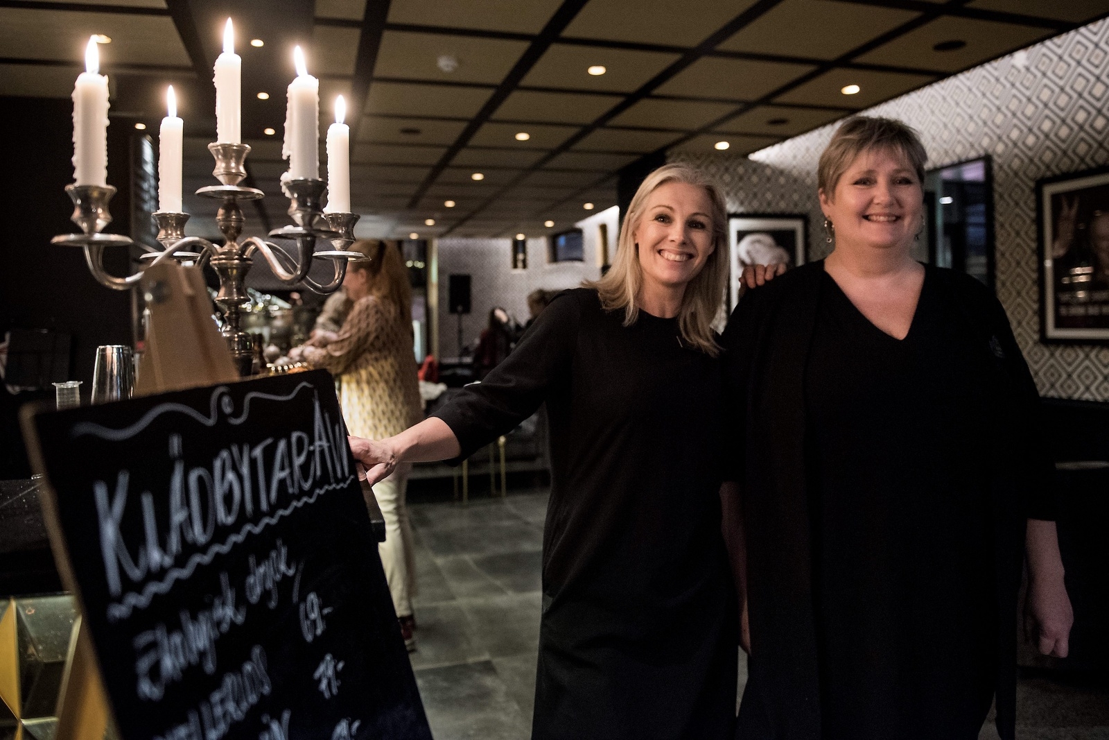 Annika Branting och Katrin Pettersson är nöjda med premiären. Foto: Sofia Åström