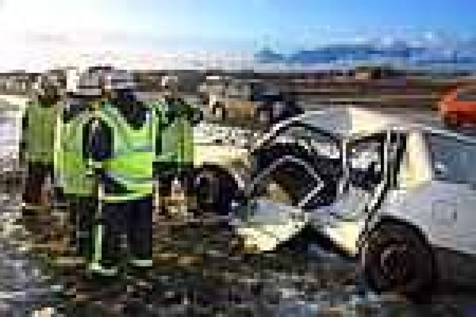 Föraren av den vita Volvon skadades allvarligt vid olyckan på E65:an. Bild: Kinga Lezanska.