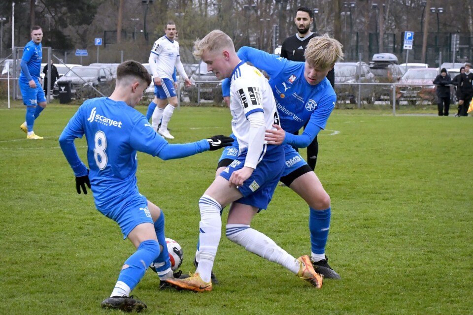 Ystads IF spelade oavgjort hemma mot Sjöbo IF på Sandskogens IP.