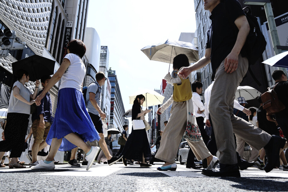 Japans ekonomi växer mer än väntat, men underliggande siffror oroar. Arkivbild.