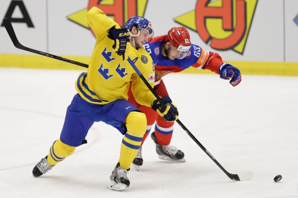 Sveriges television har köpt rättigheterna till ishockey-VM från 2018. \"Hockey-VM är ett evenemang som verkligen förenar det svenska folket. Det är också en av de absolut viktigaste sporträttigheterna och jag är väldigt glad att vi nu har ett sexårigt a