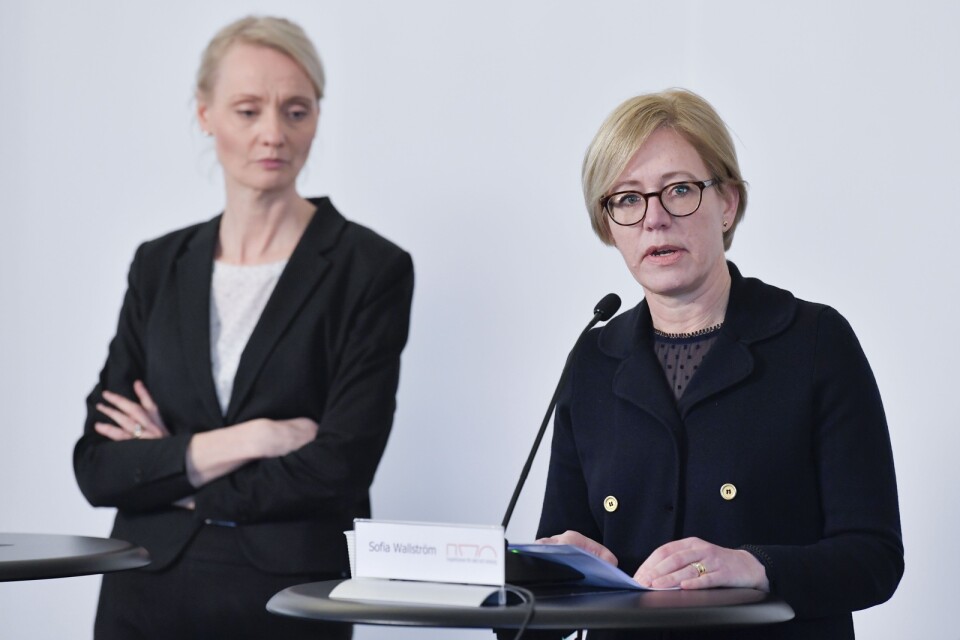 Karin Tegmark Wisell, överläkare och avdelningschef vid Folkhälsomyndigheten och Sofia Wallström, generaldirektör för Inspektionen för vård och omsorg.