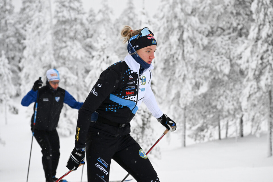 Linn Svahn gjorde comeback i en nationell tävling i Idre på fredagen. Redan nästa helg kan hon vara tillbaka i världscupen, om man får tro landslagschefen Anders Byström.
