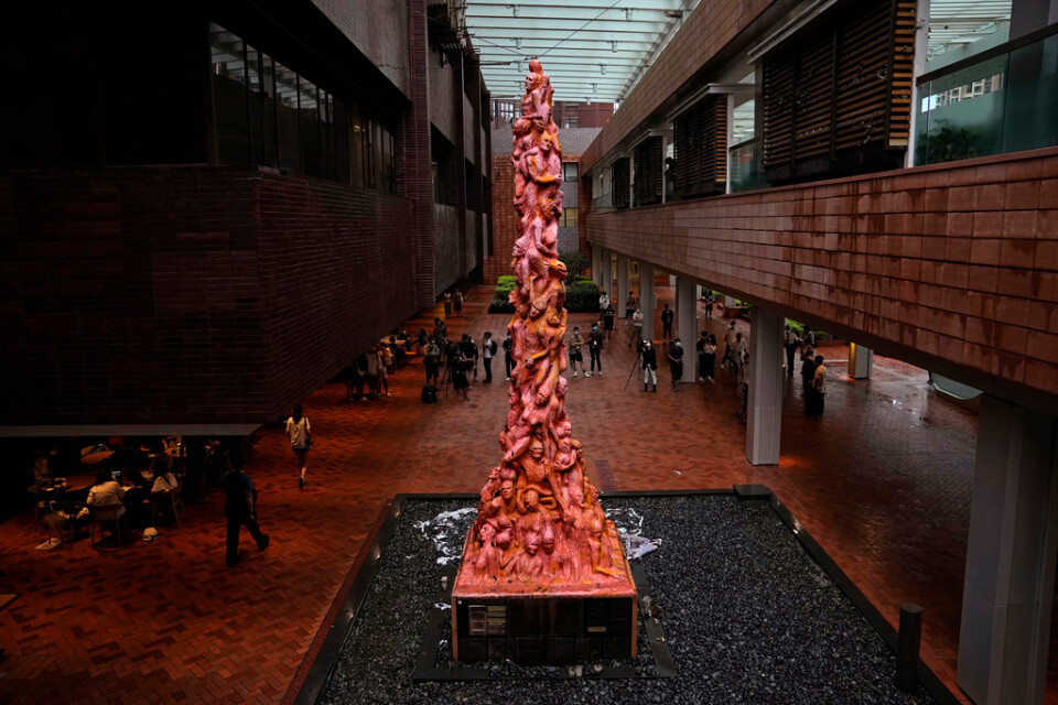 Skulpturen "Pillar of shame" på Hongkongs universitet, fotograferad innan den monterades ned 2021. Arkivbild.