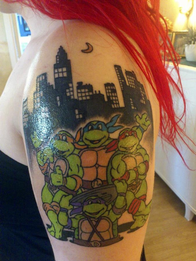 Teenage mutant ninja turtles tatuering. /Erikka Hansson