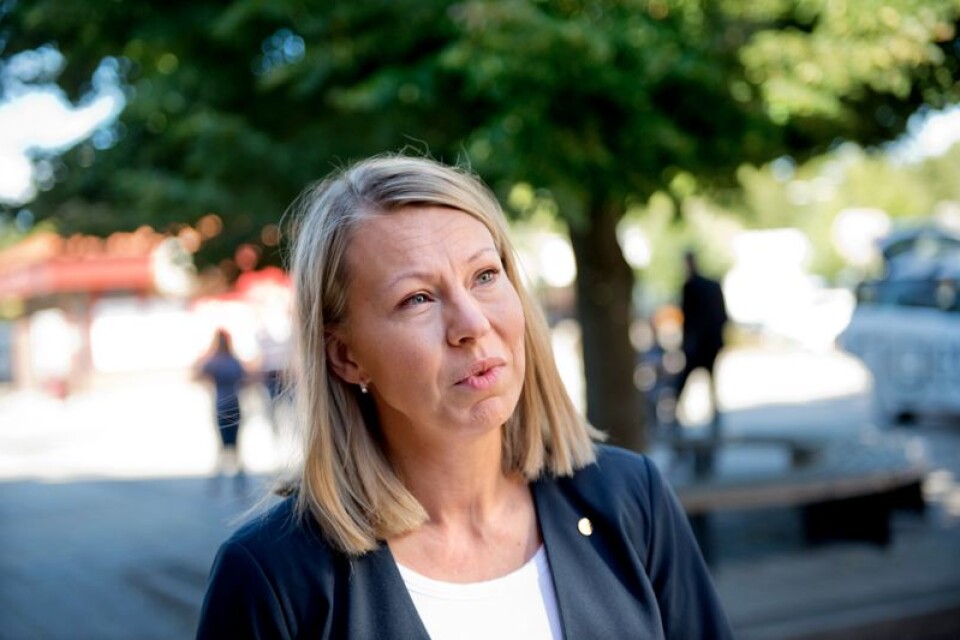 Sara Rudolfsson öppnar för en kompromisslösning inför kvällens medlemsmöte