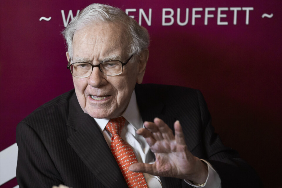 Den i dag 89-årige Warren Buffett, en av världens allra rikaste män, i samband med fjolårets årsstämma för Berkshire Hathaway i Omaha, Nebraska.