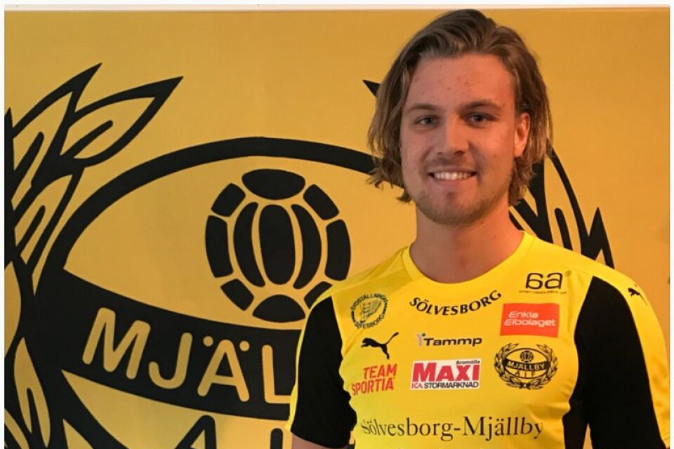 Simon Dimitrijevic från Husqvarna FF har kontrakterats av Mjällby AIF.