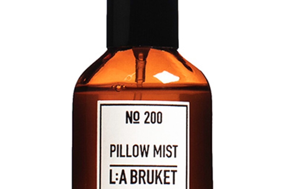 Pillow mist (mandarin, lavendel, ceder), L:A Bruket, Lyko, 299 kr.