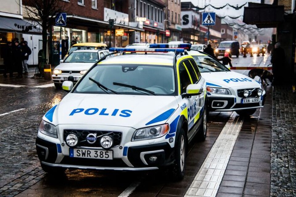 Poliser under ett ingripande efter ett bråk, storbråk i Ronneby. En person greps för misshandel och flera visiterade.