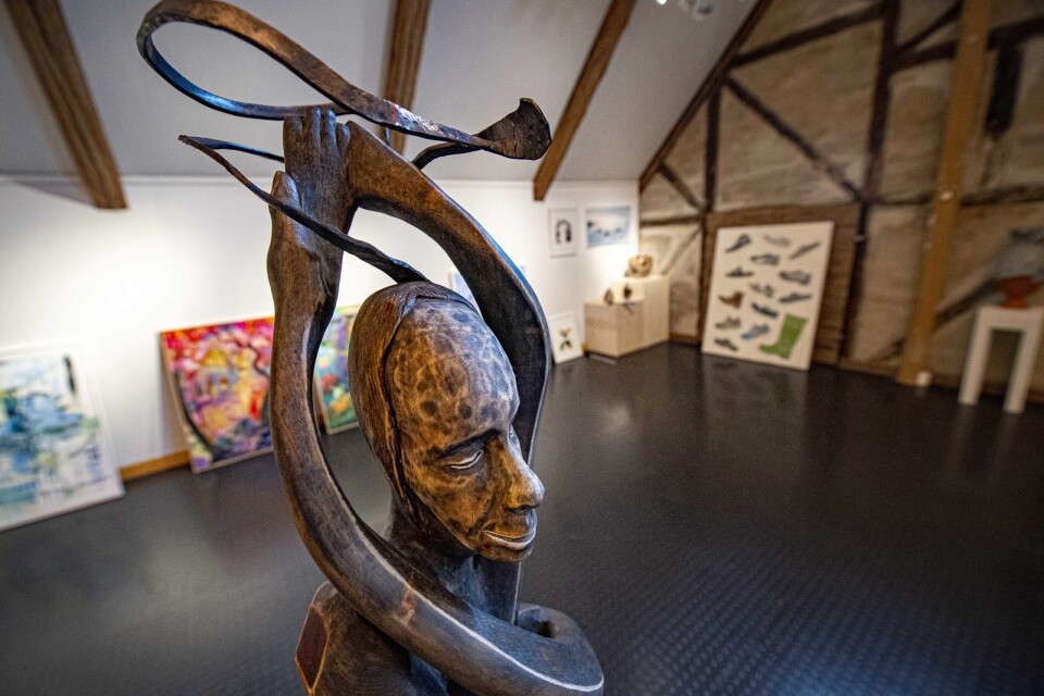 The exhibition at Hovdala manor is open Tuesday - Sunday between 11 am and 5 pm.