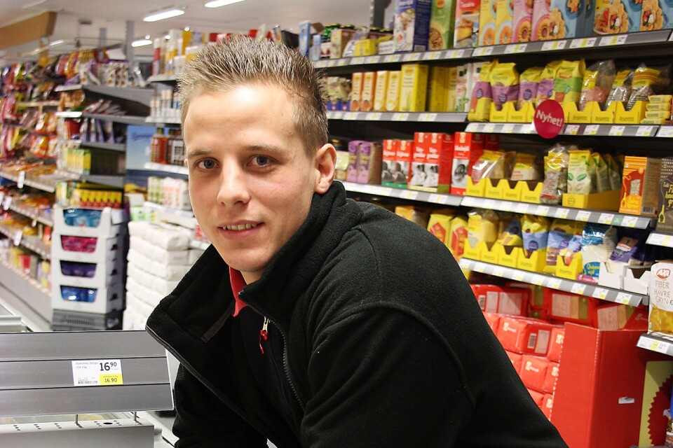 Björn Fjellström driver affären i Källa.