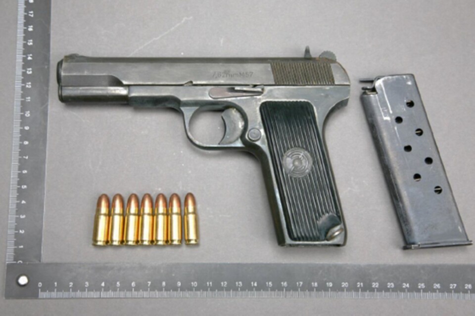 The police believe that the weapon in the picture, has been used in several shootings in Kristianstad.  Among others, during the attempted murder onVemmenhögsgatan on September 9th.