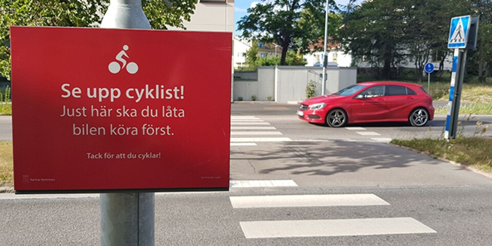 Tillfälliga skyltar ska lära cyklister trafikvett