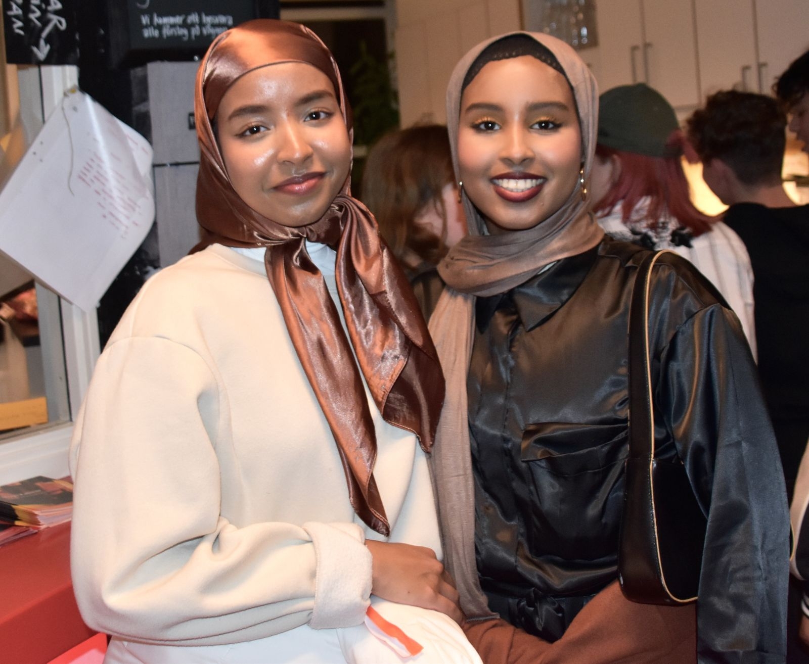 Anisa Warsame och Nasra Mohamed.