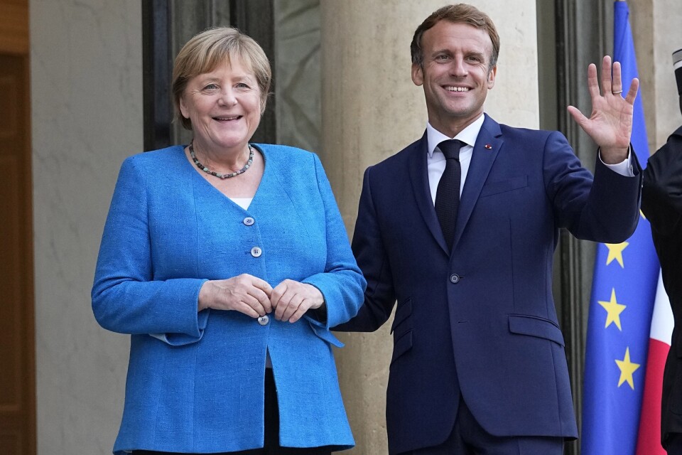 Angela Merkel och Emmanuel Macron håller officiellt möte för sista gången innan Merkel avgår som förbundskansler.