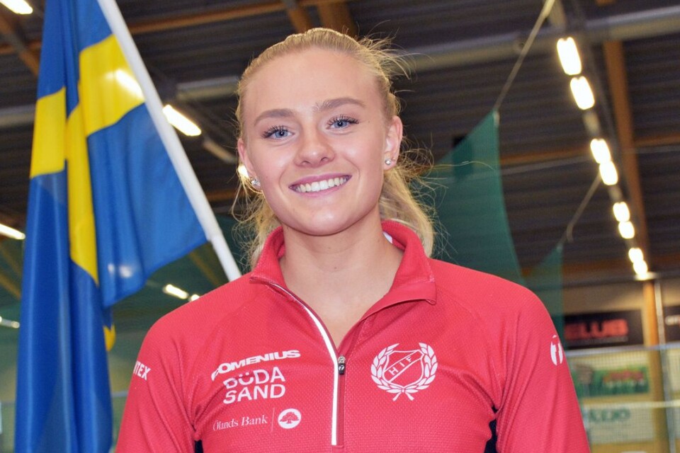 Lovisa Karlsson tävlade i en sjukamp i Italien. Tiden 13.88 på 100 meter häck innebar att hon klarade kvalgränsen till junior-EM.