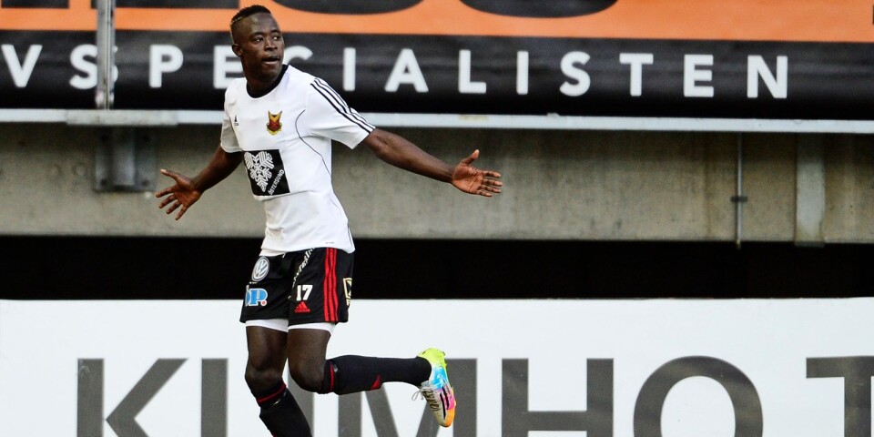Barrows Gambia vann - ställs mot tidigare Öster-spelaren i slutspelet