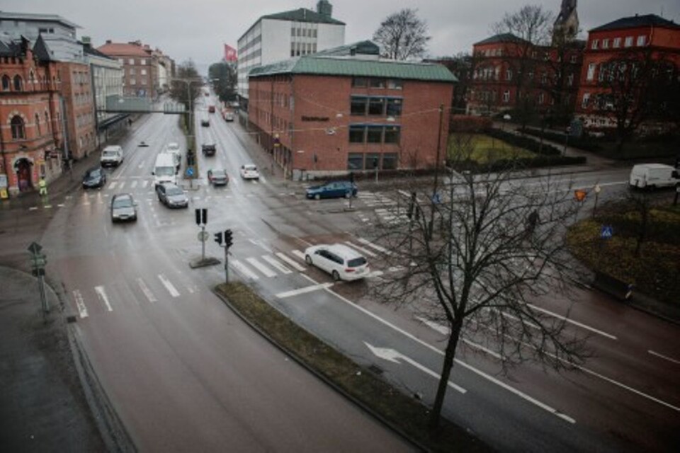 Experter gick under onsdagsförmiddagen igenom trafikljussystemet på Kungsgatan. Trafikljusen ska fungera igen.