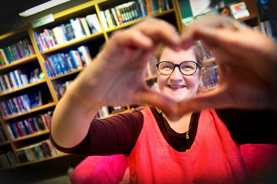 Under en intervju om kärleksböcker med tre bibliotekarier visade Ulrika Wirdebo vad det handlar om.