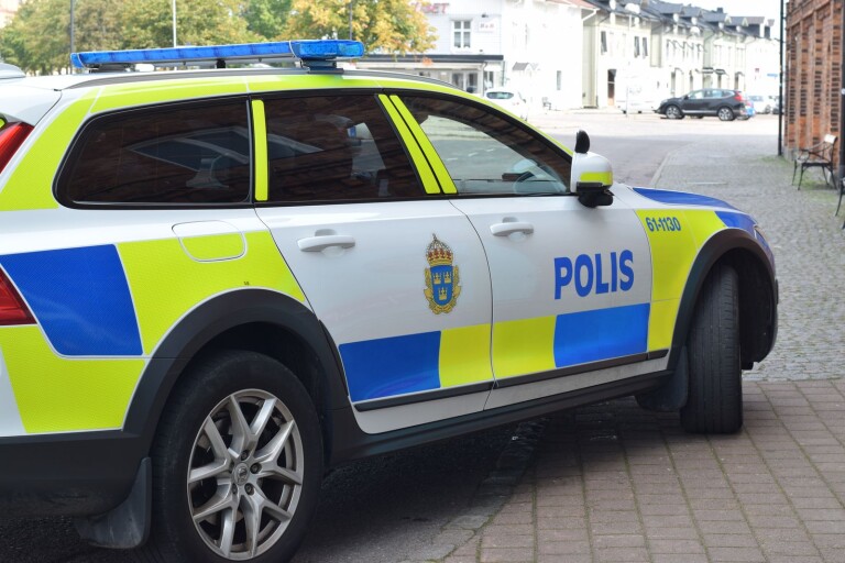 Kalmar: Kvinna stal bil, krockade och anträffades med stulen cykel