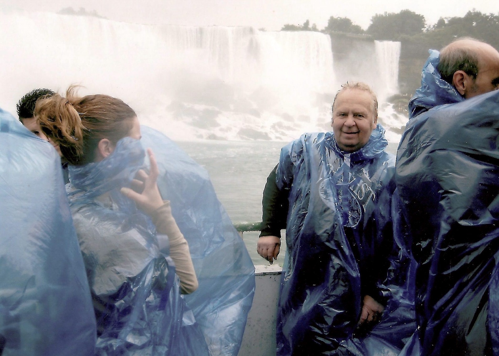 Niagarafallet skummar. Vattenfallet ligger på gränsen mellan USA och Kanada.                                                  
 Foto: privat