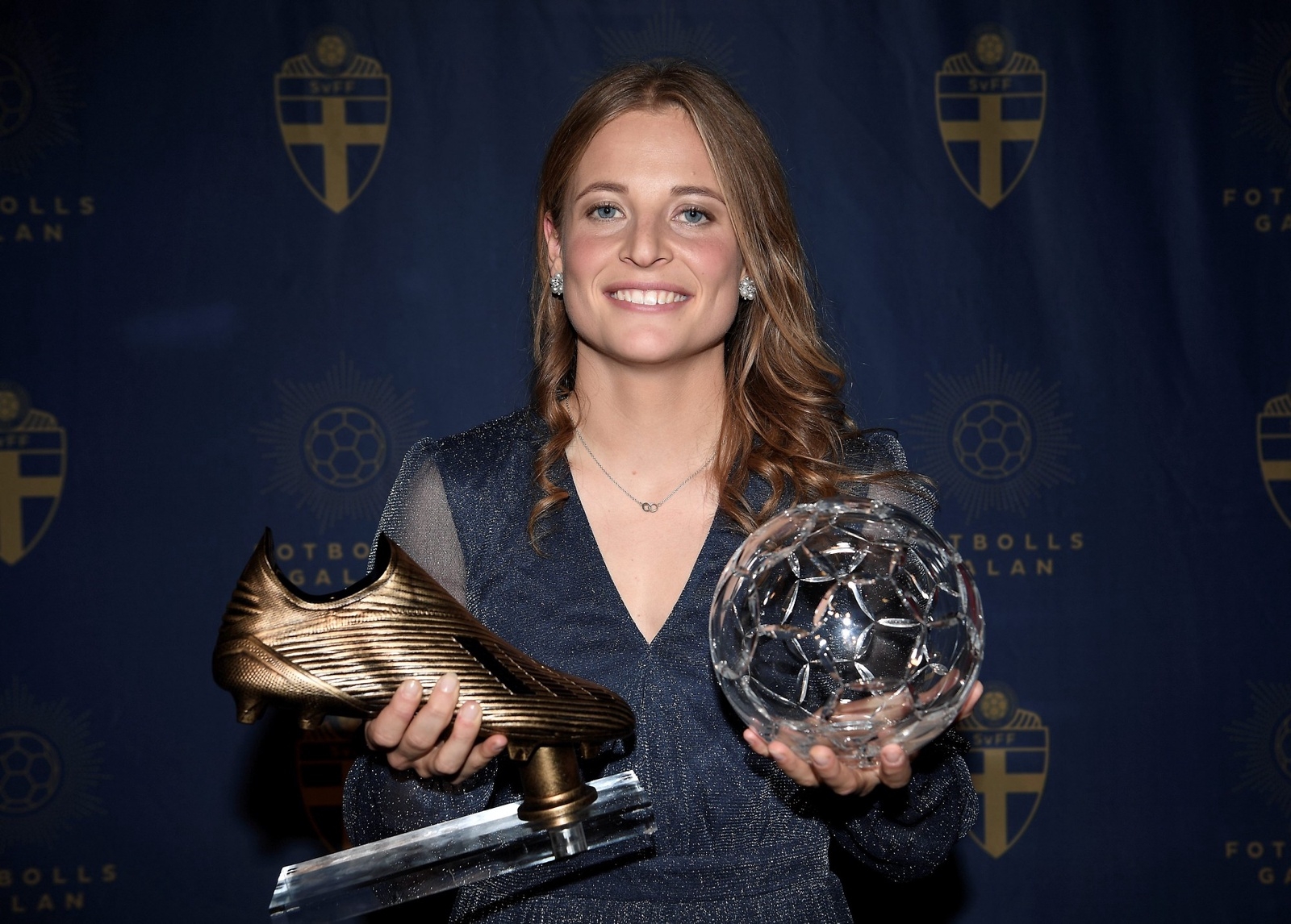 Anna Anvegård, FC Rosengård, fick ta emot priset som Årets mest värdefulla spelare Damallsvenskan. Foto: Fredrik Sandberg/TT