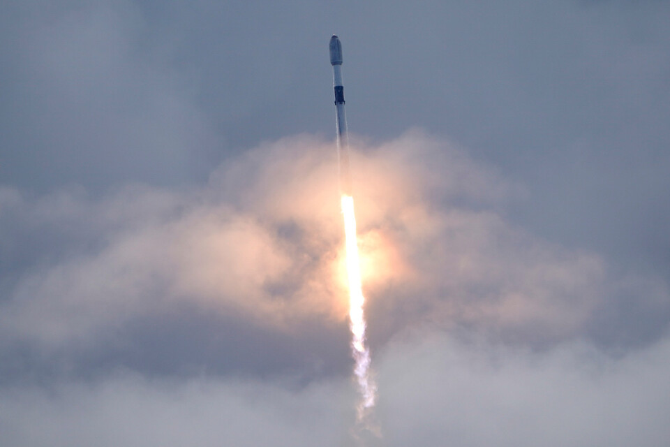 Uppskjutning av en Falcon 9-raket lastad med Starlink-satelliter tidigare i juli. Arkivbild.