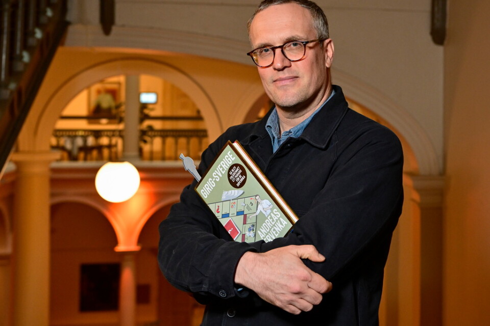 Andreas Cervenka med boken "Girig-Sverige" är en av de nominerade i kategorin årets röst. Arkivbild.