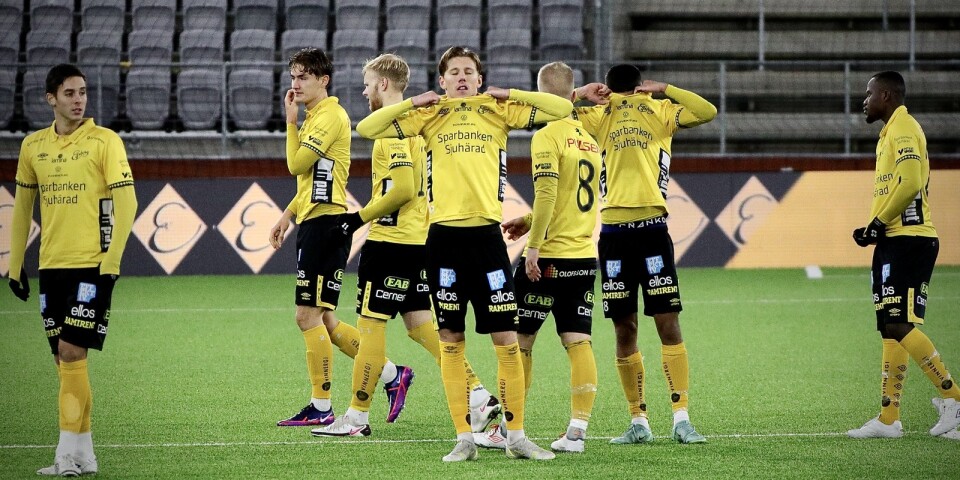 Noah Söderberg (mitten) och hans Elfsborg deppar efter förlusten i U21-allsvenskan.