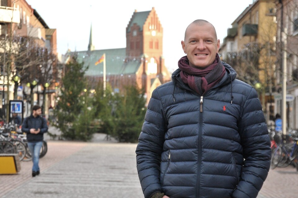 39-årige australiern Matt Ross bekantade sig under veckoslutet med Hässleholm och Vittsjö. I januari flyttar han hit från Frankfurt.     Foto: Marika Höghäll