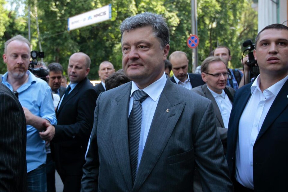 Ytterligare EU-hjälp till Ukraina - inklusive mer personal - står på önskelistan när president Petro Porosjenko i dag tar emot EU-ledningen i Kiev. Kommissionsordförande Jean-Claude Juncker och permanente ordföranden Donald Tusk deltar i toppmötet, som