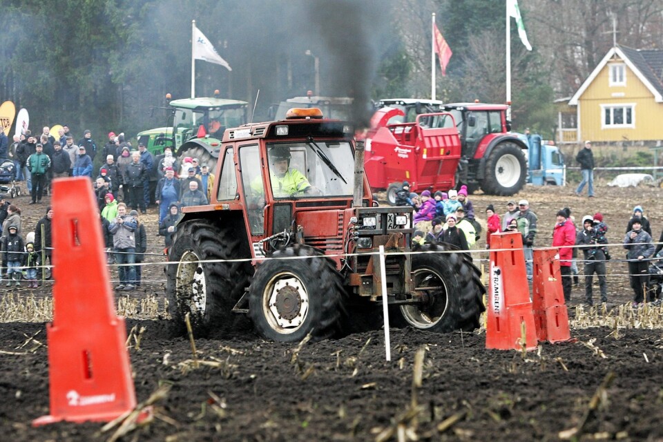 På lördag klockan 11 är det dags förårets traktortävling i Nävlinge. Arkiv: Stefan Sandström