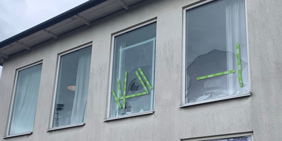 BORÅS: Kontorshotell utsatt för ny skadegörelse – fönsterrutor krossade: ”Helt galet”