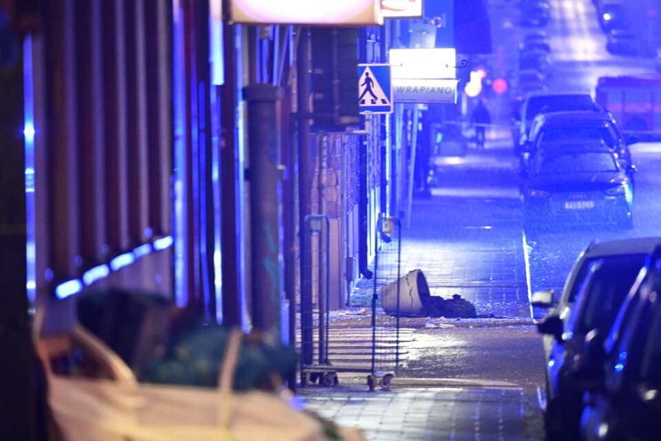 Flera kvarter har spärrats av efter en detonation i Vasastan i centrala Stockholm.