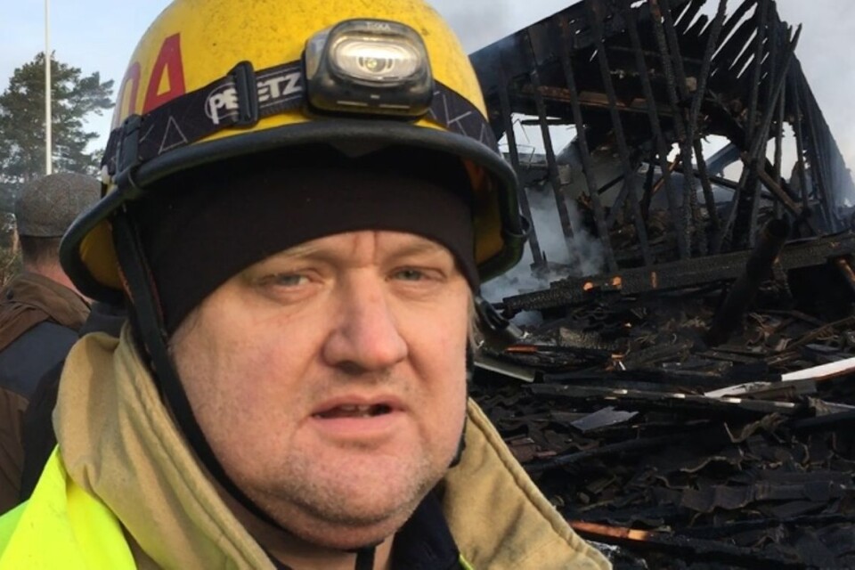 Fredrik Andersson från Räddningstjänsten berättar om branden.