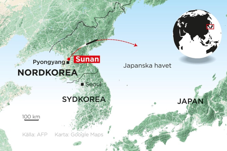 Nordkorea har avfyrat minst en ballistisk robot mot Japanska havet.