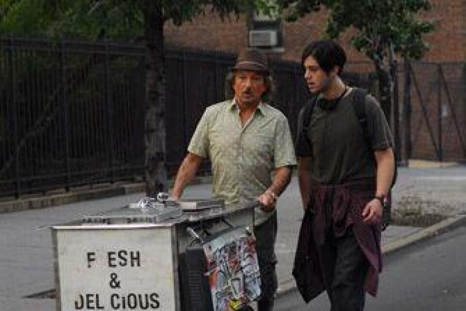Ben Kingsley och Josh Peck spelar huvudrollerna i The wackness om en galen sommar i New York. bild: SF
